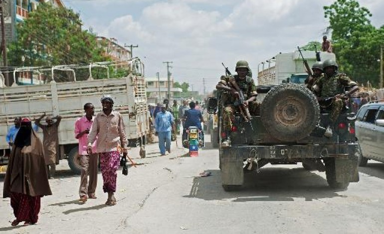 Garissa (Kenya) (AFP). Kenya: des étudiants otages dans l'université attaquée 