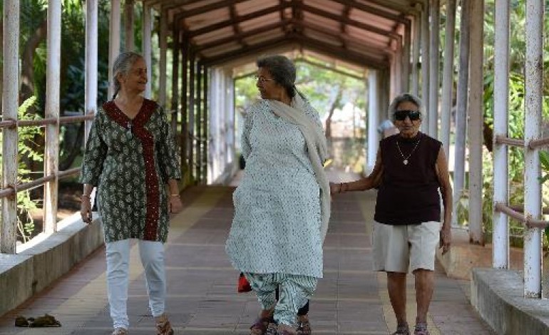 Bombay (AFP). A la retraite, des Indiens rompent avec la cohabitation familiale