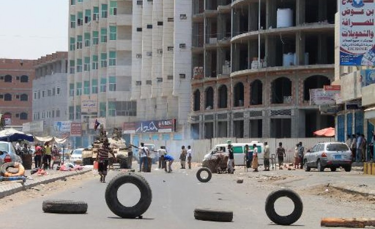 Aden (AFP). Yémen: les rebelles prennent le palais présidentiel à Aden
