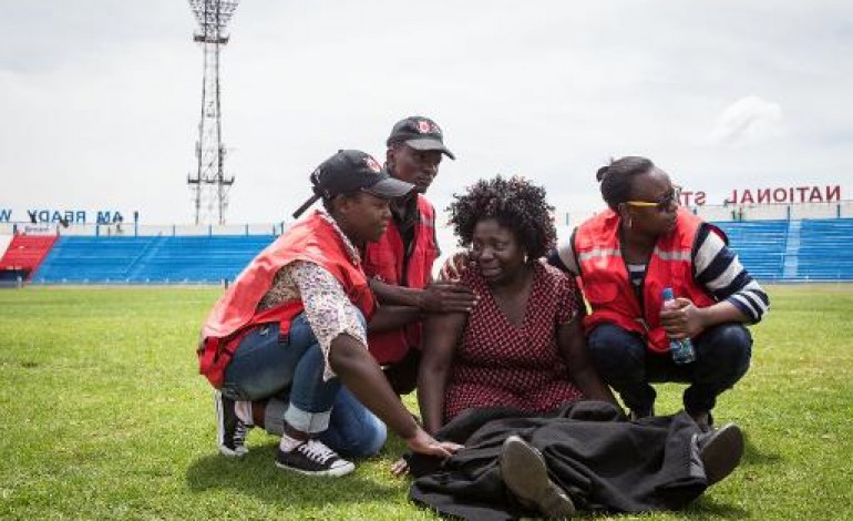 Nairobi (AFP). Kenya: la douloureuse quête des familles des étudiants introuvables de Garissa
