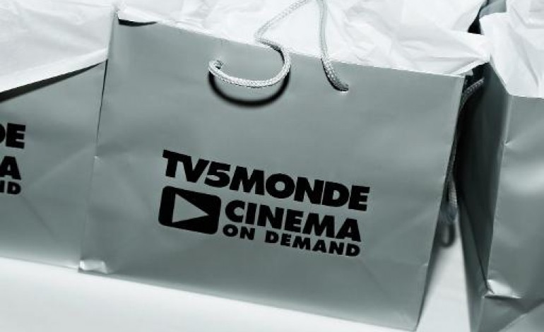 Paris (AFP). Télévision: TV5Monde piratée ne peut diffuser que des programmes préenregistrés jeudi matin
