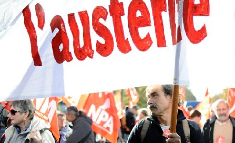 Paris (AFP). Les salariés dans la rue pour dire stop à l'austérité 