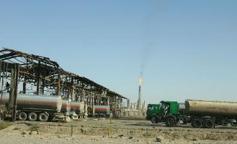 Kirkouk (Irak) (AFP). Irak: les jihadistes du groupe EI attaquent la raffinerie de Baïji 
