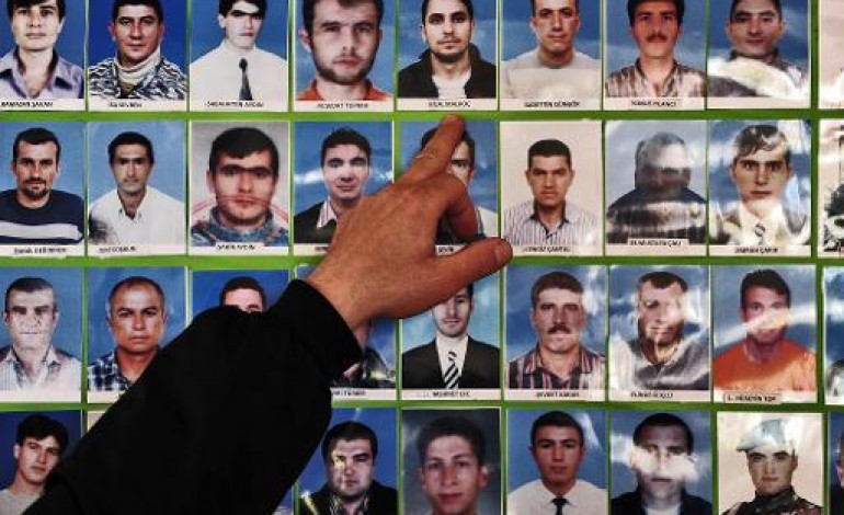Savastepe (Turquie) (AFP). Turquie: les familles des mineurs tués à Soma en quête de justice