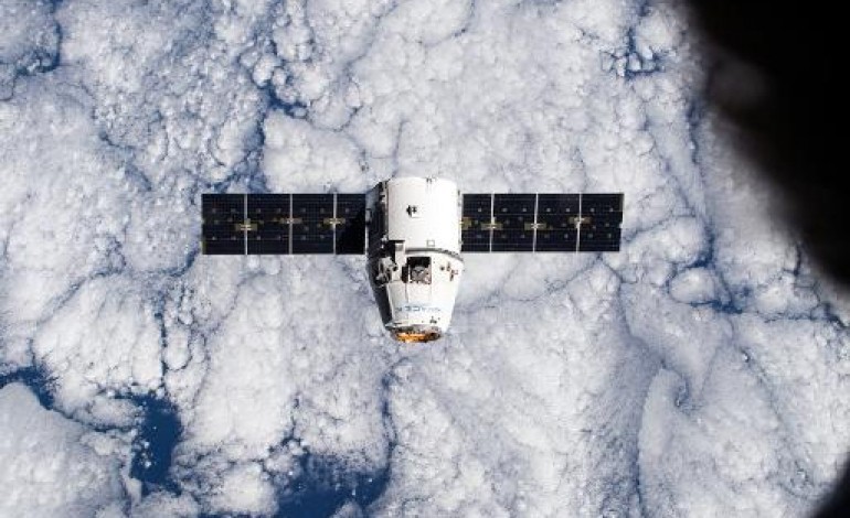 Washington (AFP). Mission de fret de SpaceX vers l'ISS et nouvel essai pour récupérer une partie du lanceur
