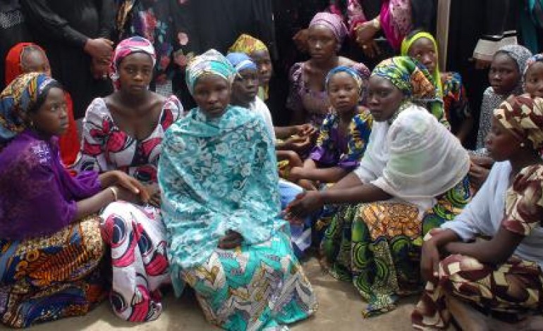 Lagos (AFP). Nigeria: les lycéennes rescapées de Chibok réapprennent à rêver, un an après