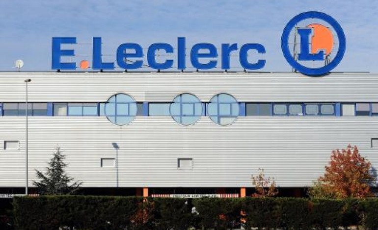 Paris (AFP). Leclerc annonce un milliard d'investissement et la création de 10.000 emplois