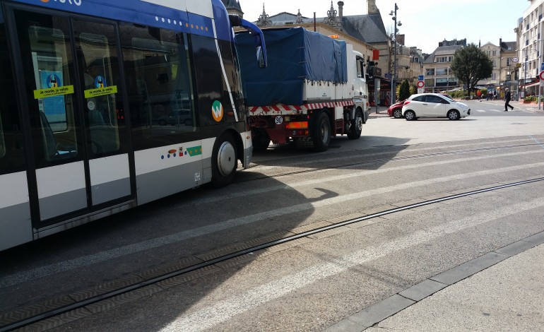 Trafic de tramway perturbé ce midi à Caen