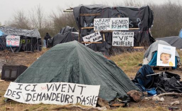 Paris (AFP). Asile: les demandes ont baissé pour la première fois en sept ans en 2014 