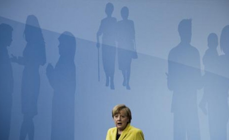 Berlin (AFP). Naufrage: Merkel bouleversée veut des réponses de l'Europe