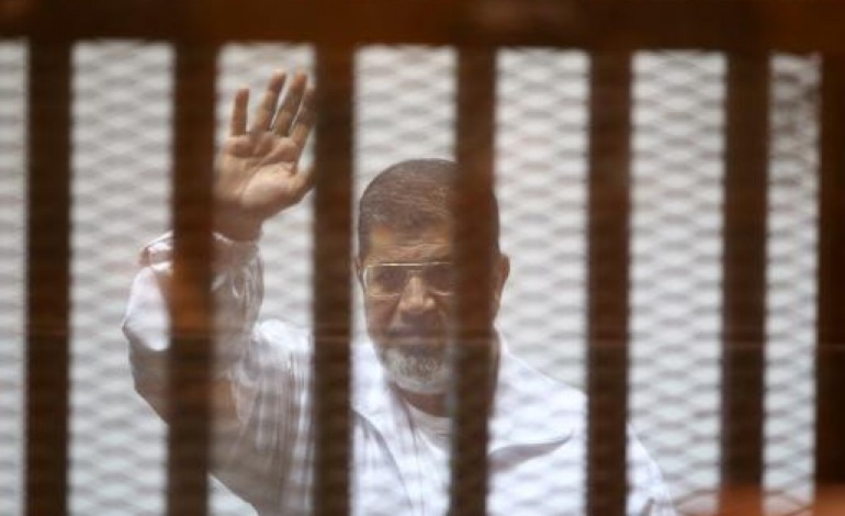 Le Caire (AFP). Egypte: verdict attendu pour Morsi qui risque la peine de mort