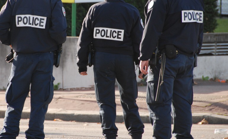 A Mont-Saint-Aignan, quatre jeunes mineurs volent un scooter de force