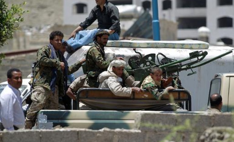 Taëz (Yémen) (AFP). Yémen: les rebelles s'emparent du camp d'une brigade loyaliste 
