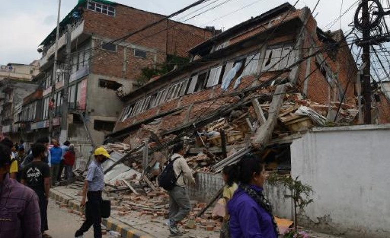 Katmandou (AFP). Violente réplique sismique de magnitude 6,7 au Népal 