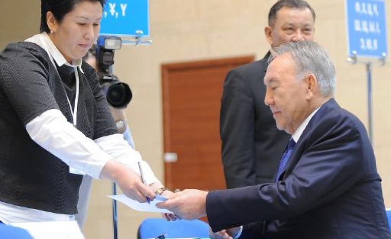 Astana (Kazakhstan) (AFP). Kazakhstan: Nazarbaïev réélu avec 97,5% des voix, taux de participation record
