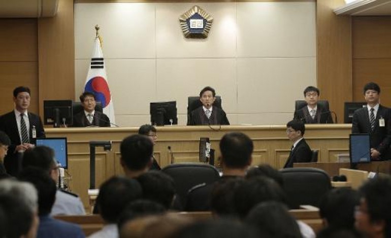 Séoul (AFP). Corée du Sud: le capitaine du ferry Sewol condamné à la perpétuité en appel