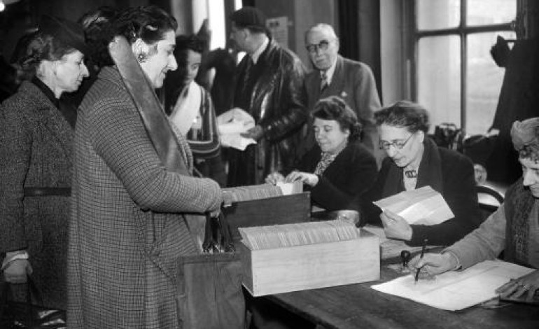 Paris (AFP). Il y a 70 ans, les Françaises votaient pour la première fois 