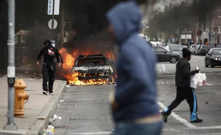 Baltimore (Etats-Unis) (AFP). Baltimore: situation à nouveau tendue malgré le couvre-feu