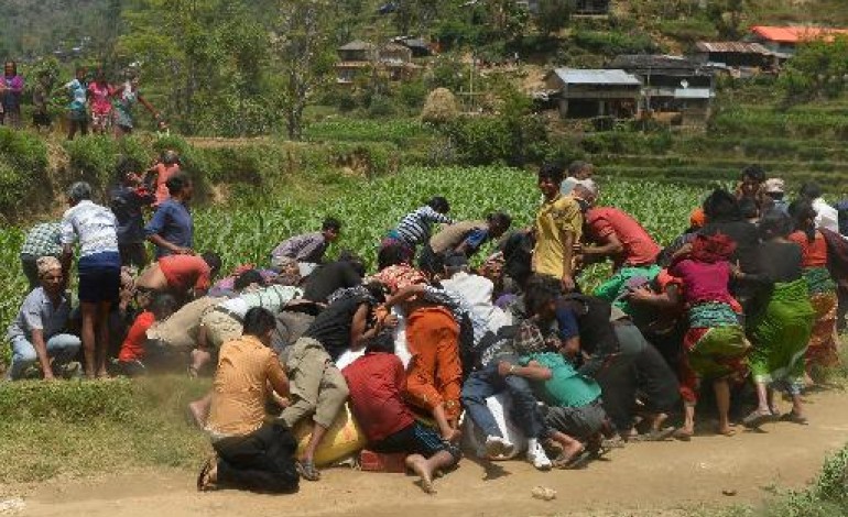 Katmandou (AFP). Séisme au Népal: la paperasse ralentit l'acheminement de l'aide, selon l'ONU