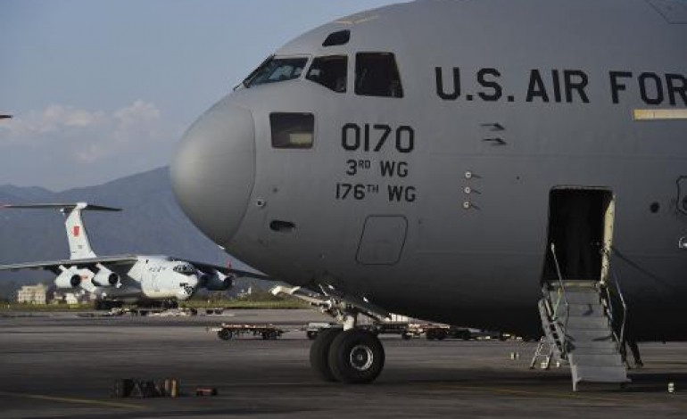 Katmandou (AFP). Népal : les avions de l'armée américaine s'apprêtent à entrer en action