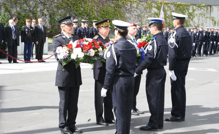 A Caen, l'hommage aux policiers morts pour la France