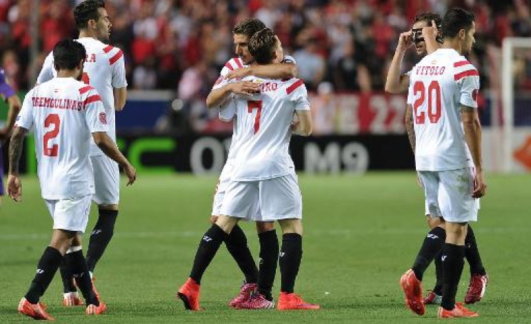 Paris (AFP). Europa League: Séville marche vers la finale, Naples en est loin 
