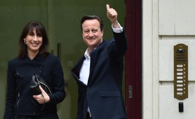 Londres (AFP). GB/législatives: Cameron vers un deuxième mandat, triomphe des nationalistes écossais