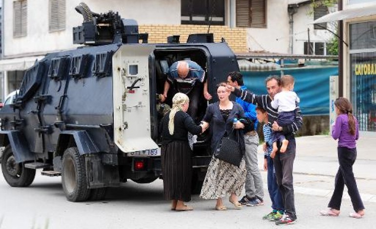 Skopje (AFP). Macédoine: 5 policiers tués par un groupe armé venu d'un pays voisin