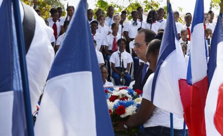 Pointe-à-Pitre (AFP). Hollande inaugure le plus grand mémorial sur l'esclavage au monde