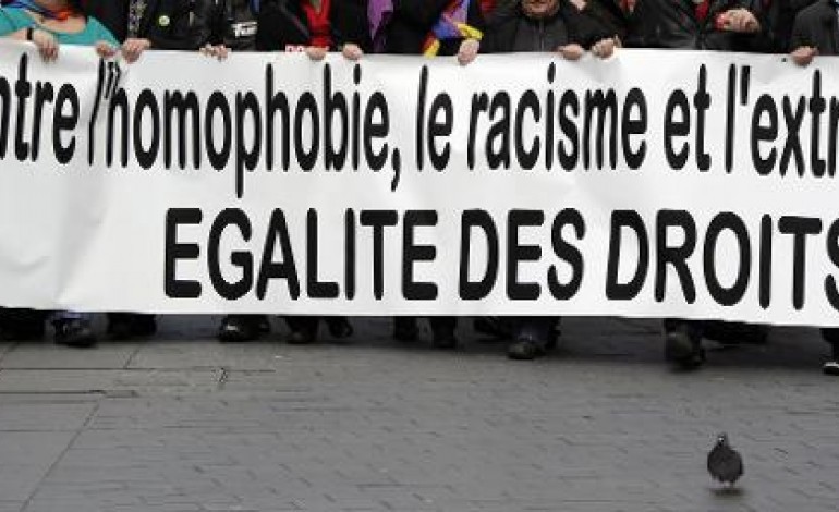 Paris (AFP). Les actes homophobes en baisse de 38% après la poussée liée au mariage pour tous