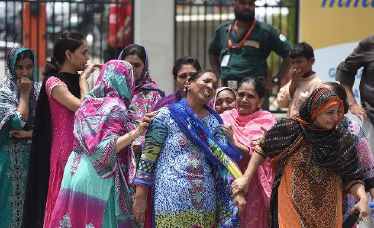 Karachi (AFP). L'EI revendique une première attaque au Pakistan : 43 chiites tués à Karachi