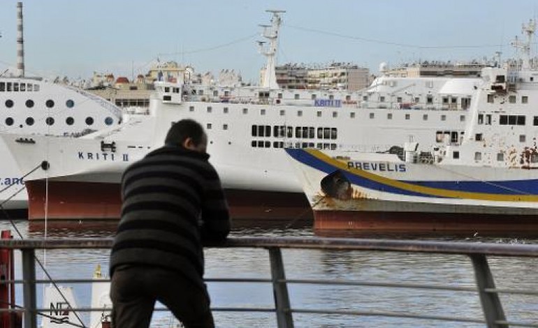 Athènes (AFP). Grèce: relance de la privatisation du port du Pirée, avec une cession réduite