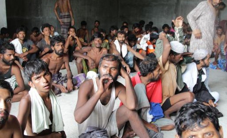Lhokseumawe (Indonésie) (AFP). Indonésie: des centaines de migrants en perdition secourus 