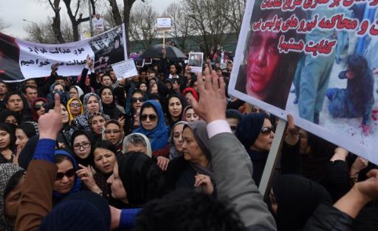 Kaboul (AFP). Afghanistan: 11 policiers condamnés pour négligence après le lynchage d'une femme