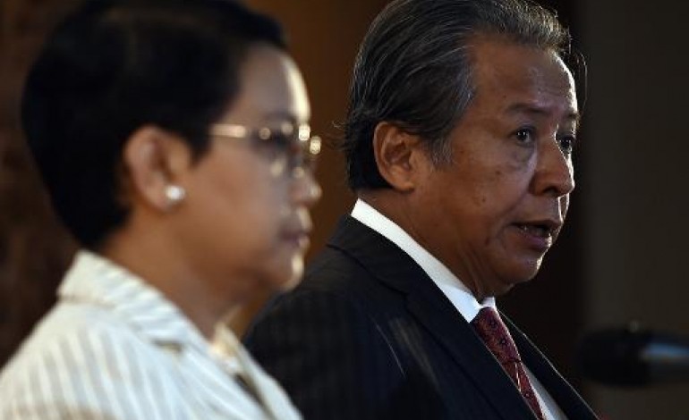 Putrajaya (Malaisie) (AFP). La Malaisie et l'Indonésie vont arrêter de refouler les bateaux de migrants