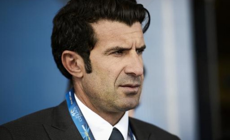 Paris (AFP). Fifa: van Praag et Figo se retirent, Ali défiera Blatter