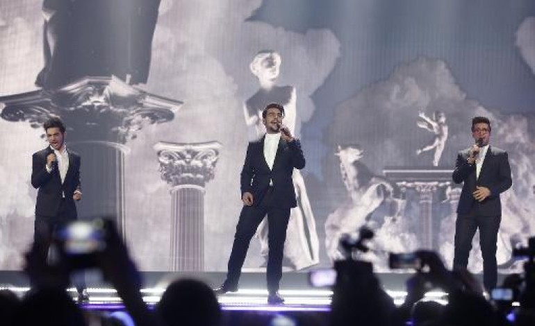 Vienne (AFP). L'Eurovision fait pleuvoir les paillettes sur Vienne