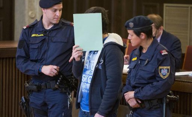 Sankt-Pölten (Autriche) (AFP). Jihadisme: un ado de 14 ans condamné à 8 mois ferme pour un projet d'attentat à Vienne
