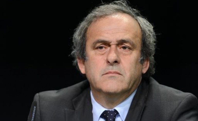 Zurich (AFP). Fifa: Platini a demandé à Blatter de démissionner  