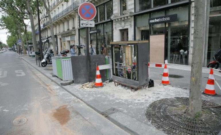 Paris (AFP). Deux policiers ivres provoquent un accident mortel à Paris