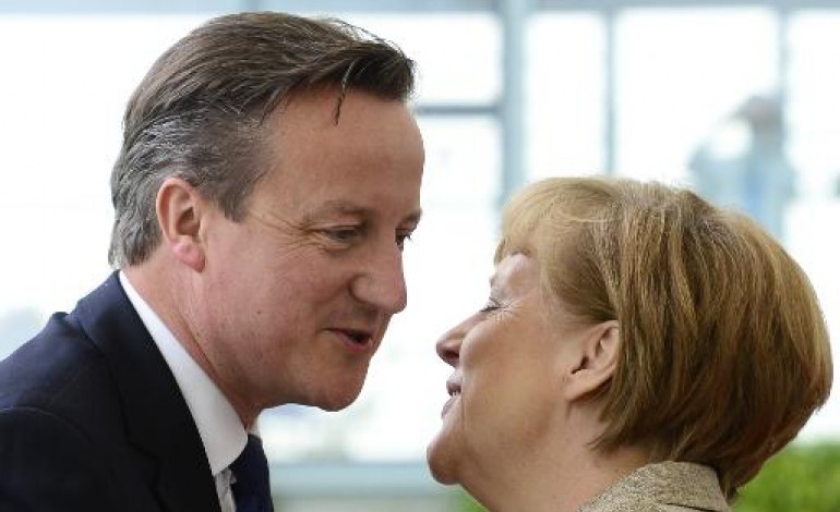 Berlin (AFP). Merkel prête à aider Cameron à maintenir le Royaume-Uni dans l'UE