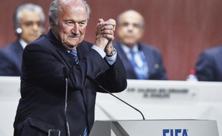 Zurich (AFP). Fifa: un tsunami planétaire et Blatter toujours debout 