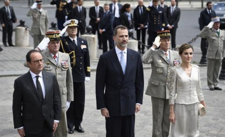Paris (AFP). Le roi Felipe VI d'Espagne entame une visite d'Etat en France