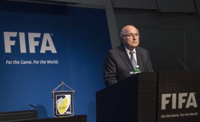 New York (AFP). Fifa: Sepp Blatter serait visé par une enquête du FBI