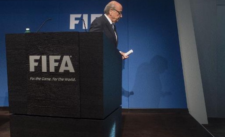 Zurich (AFP). Fifa: Blatter lâché par tous et ciblé par la justice