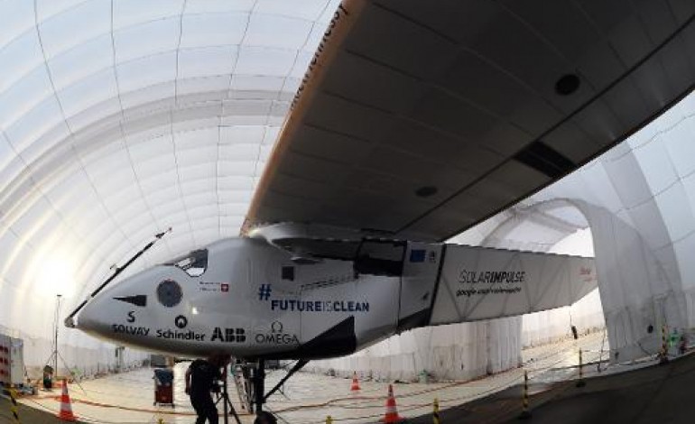 Nagoya (Japon) (AFP). Solar Impulse: l'avion  cloué au Japon au moins une semaine 