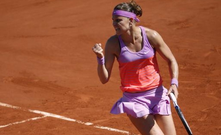 Paris (AFP). Roland-Garros: Safarova bat Ivanovic et va en finale