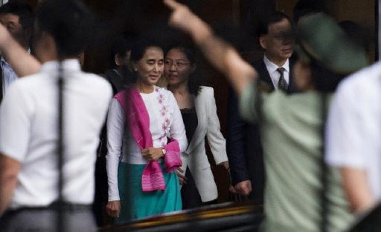 Pékin (AFP). Chine: l'opposante birmane Aung San Suu Kyi reçue par Xi Jinping 