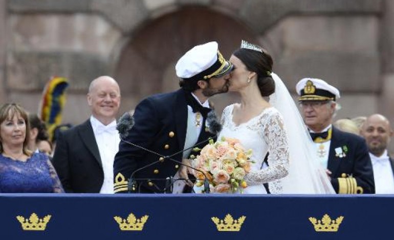 Stockholm (AFP). Suède: le prince Carl Philip épouse Sofia, ex-starlette de la téléréalité  