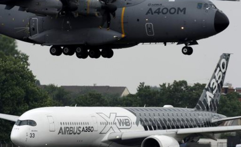 Le Bourget (France) (AFP). Le match Boeing-Airbus donne le coup d'envoi du Salon du Bourget
